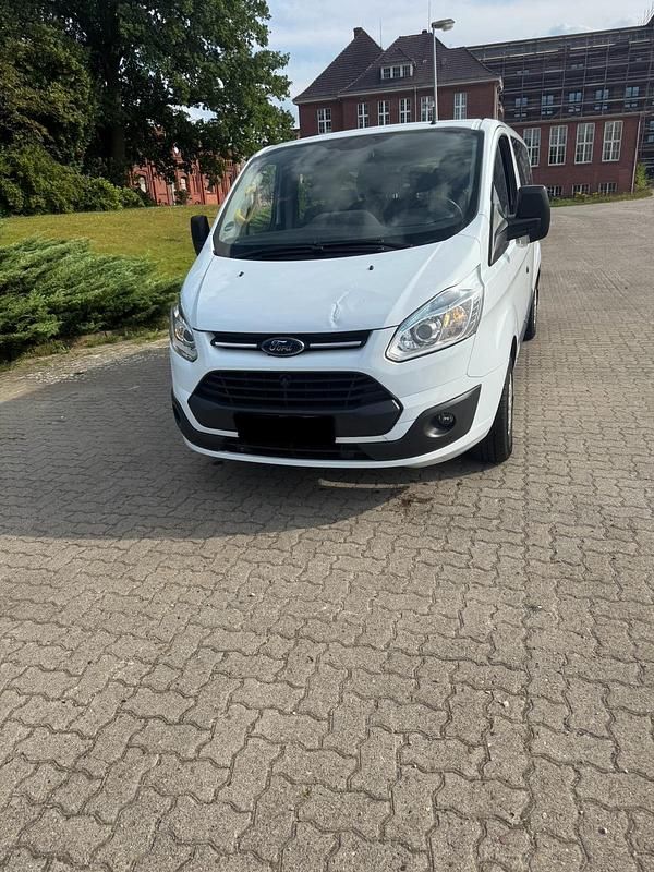 Weiß Gebraucht 2015 Ford Transit Van / Kleinbus | 6.950 € - Bild 1/4