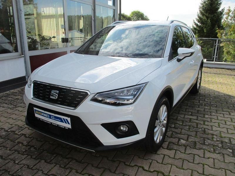 Weiß Gebraucht 2019 Seat Arona XCELLENCE SUV | 14.980 € (Fairer Preis) - Bild 1/4