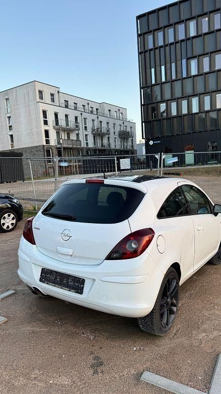 Gebraucht Opel Corsa Edition 80 PS (58 kW) 2009 Weiß Kleinwagen