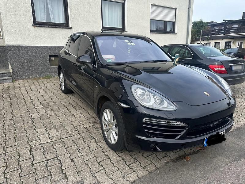 Gebraucht Porsche Cayenne 239 PS (175 kW) 2011 Schwarz SUV