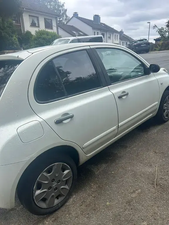 Gebraucht Nissan Micra 65 PS (47 kW) 2009 Weiß Limousine