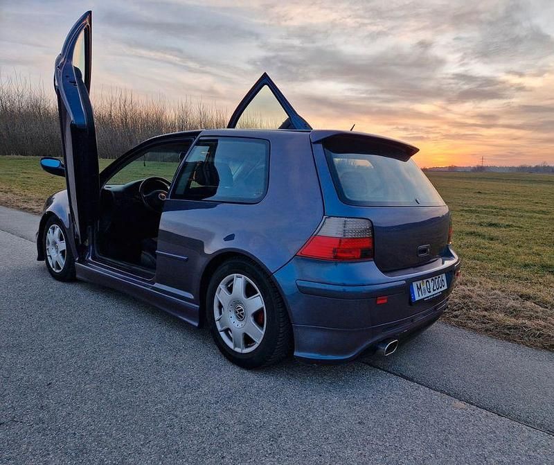 Gebraucht VW Golf IV S 116 PS (85 kW) 2003 Grau Limousine