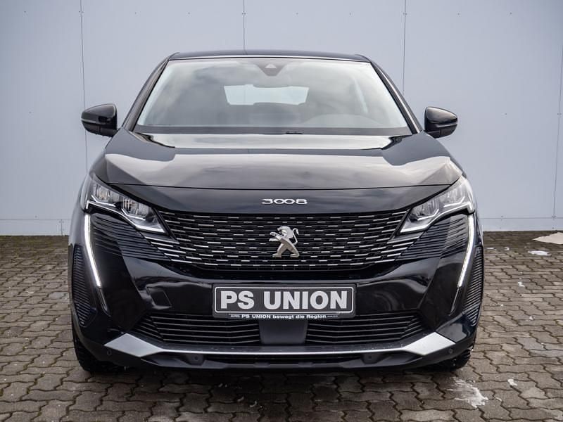 Gebraucht Peugeot 3008 Active 131 PS (96 kW) 2021 Schwarz / perla nera schwarz SUV