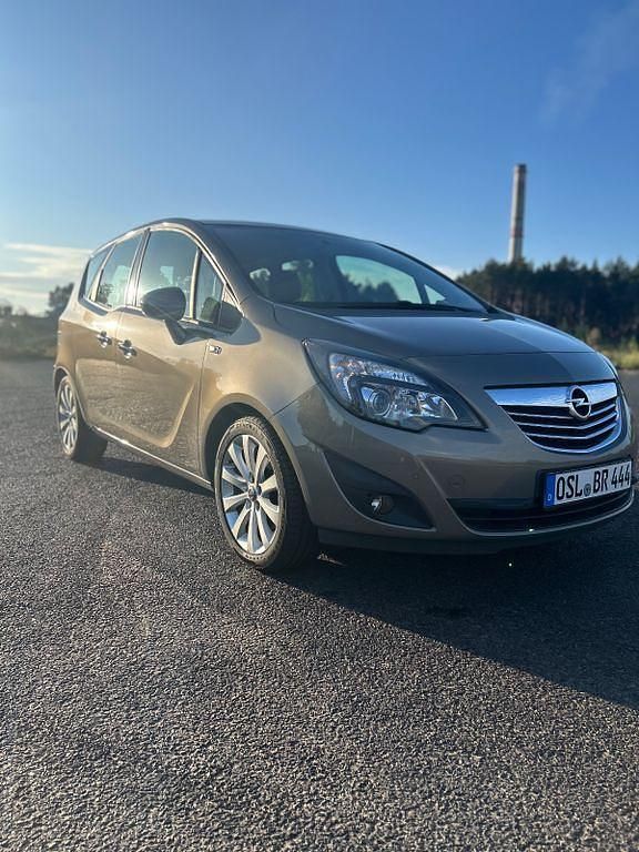 Gebraucht Opel Meriva 120 PS (88 kW) 2011 Van / Kleinbus