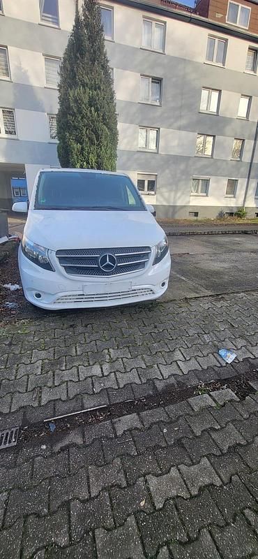 Weiß Gebraucht 2019 Mercedes Vito Van | 14.600 € (Superpreis) - Bild 1/4