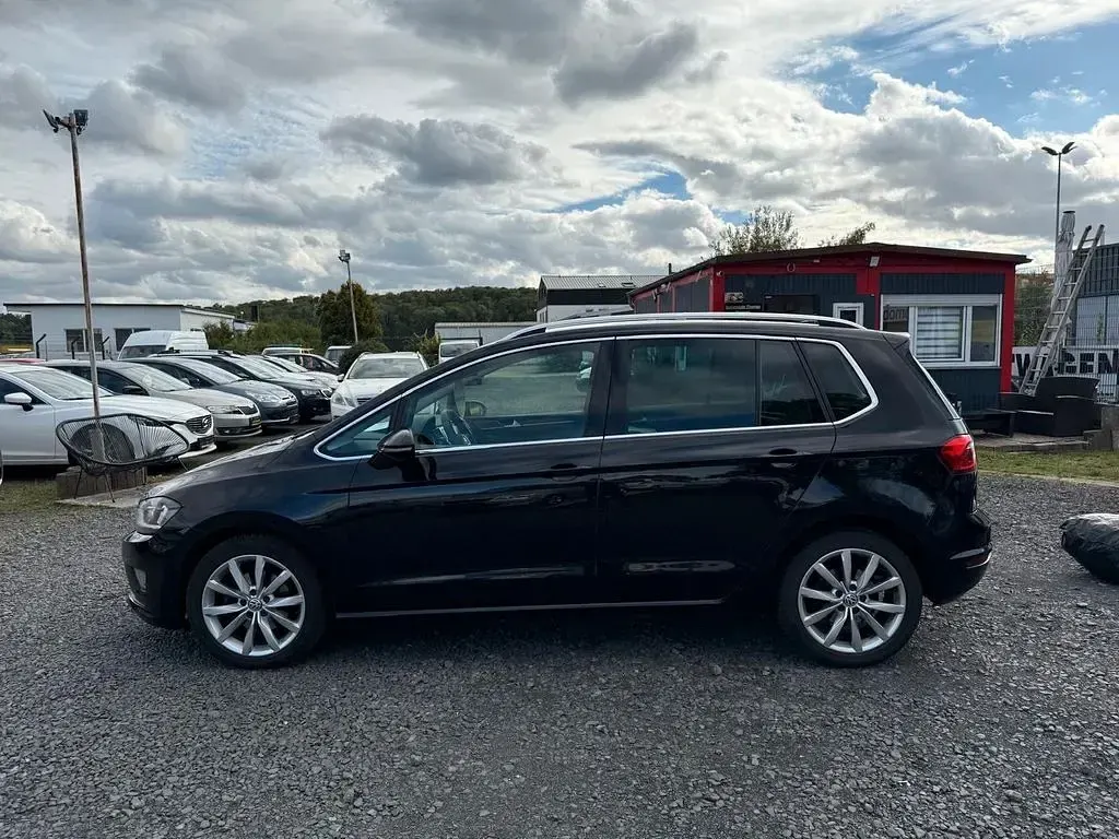 Second-hand VW Golf VII Highline 150 CP (110 kW) 2014 Negru Berlinǎ