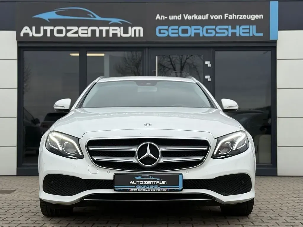 Brugt Mercedes E220 194 HK (142 kW) 2017 Hvid Stationcar