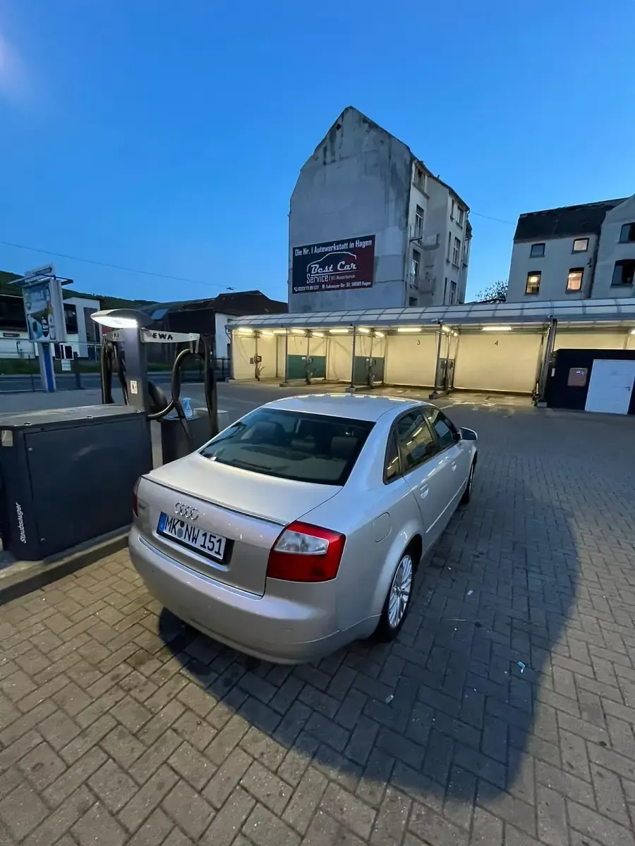 Gebraucht Audi A4 116 PS (85 kW) 2004 Silber Limousine