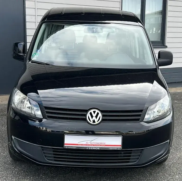 Usado VW Caddy 105 HP (77 kW) 2013 Preto Monovolume