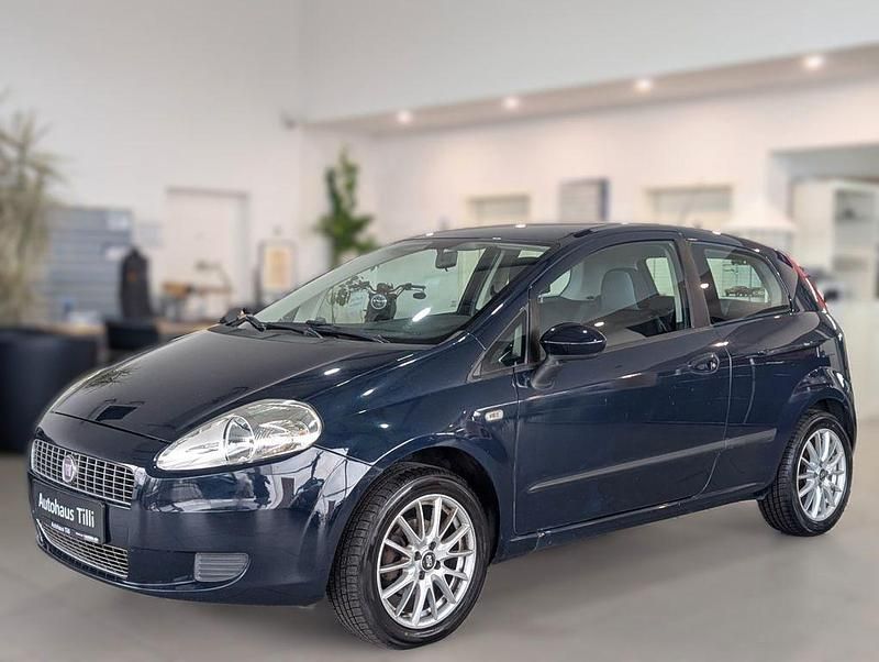 Gebraucht Fiat Grande Punto Dynamic 65 PS (47 kW) 2009 Blau Kleinwagen