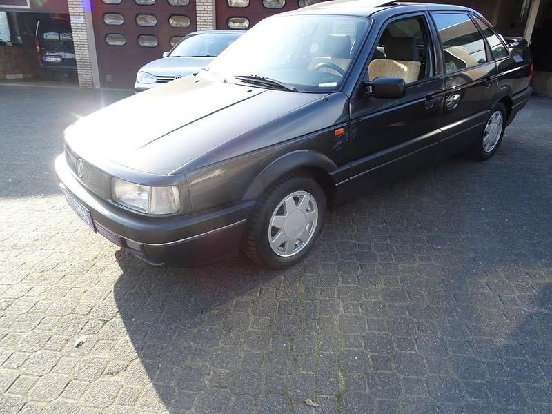 Gebraucht VW Passat GT 107 PS (78 kW) 1989 Schwarz Limousine