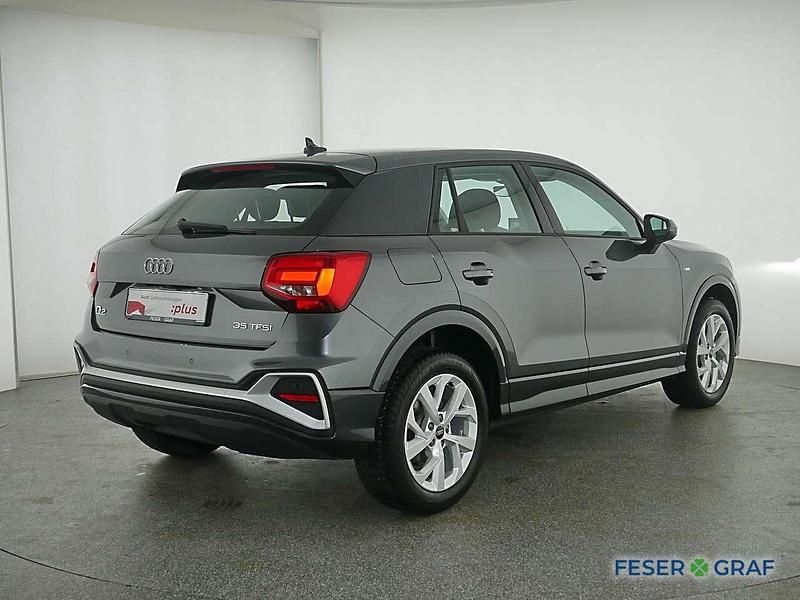 Gebraucht Audi Q2 Ambiente 150 PS (110 kW) 2025 Daytonagrau perleffekt SUV