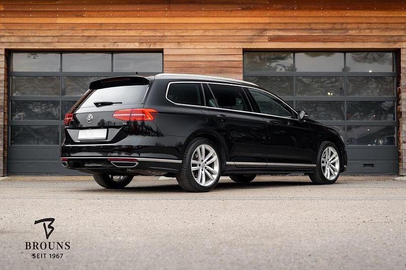 Gebraucht VW Passat R-line 150 PS (110 kW) 2018 Schwarz Kombi