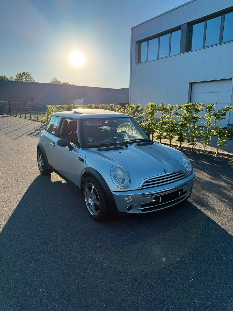 Used Mini ONE 90 HP (66 kW) 2005 Grey Hatchback