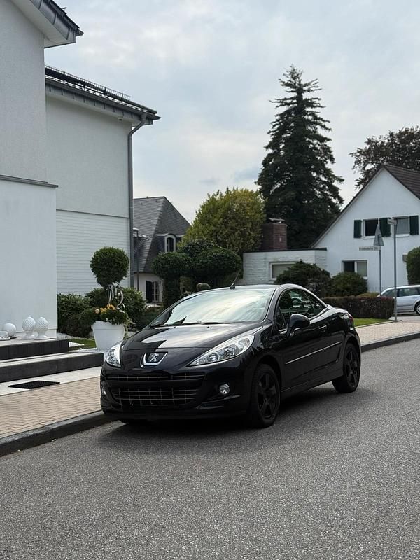 Gebraucht Peugeot 207 CC 120 PS (88 kW) 2013 Schwarz Cabrio
