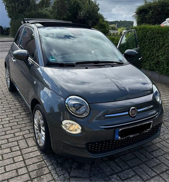 Grau Gebraucht 2021 Fiat 500C Lounge Cabrio | 11.400 € (Guter Preis) - Bild 1/4