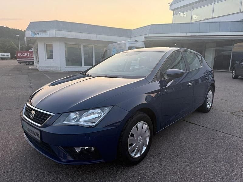 Blau Gebraucht 2018 Seat Leon Reference Limousine | 7.990 € (Guter Preis) - Bild 1/4