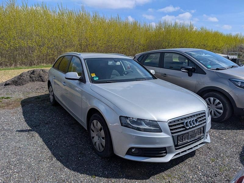 Second-hand Audi A4 Attraction 120 CP (88 kW) 2010 Gri Break