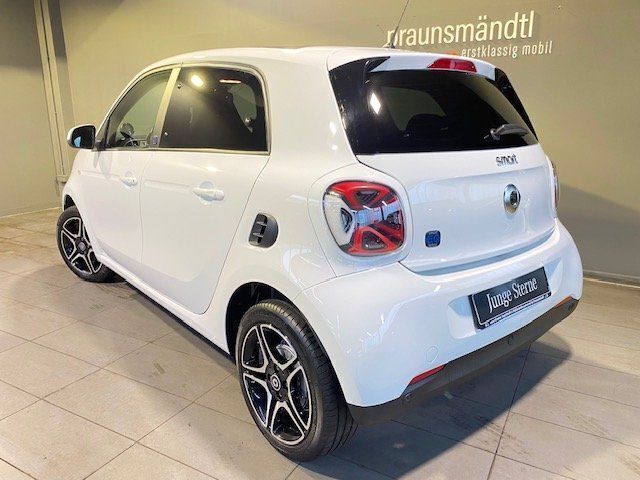 Gebraucht Smart ForFour Electric Drive Pulse 60 kW (82 PS) 2021 Weiß Limousine