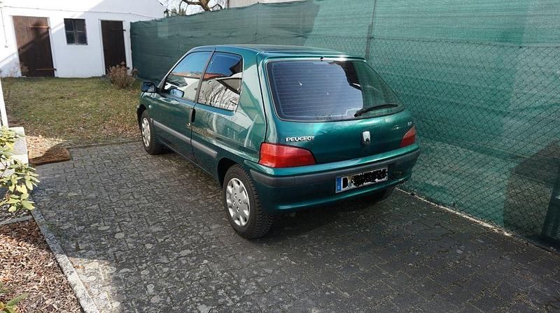 Gebraucht Peugeot 106 60 PS (44 kW) 2001 Grün Kleinwagen