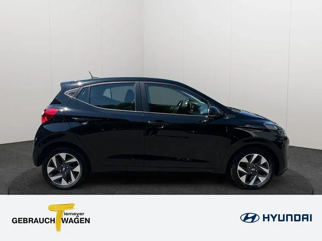 Gebraucht Hyundai i10 Trend 80 PS (58 kW) 2025 Schwarz Kleinwagen