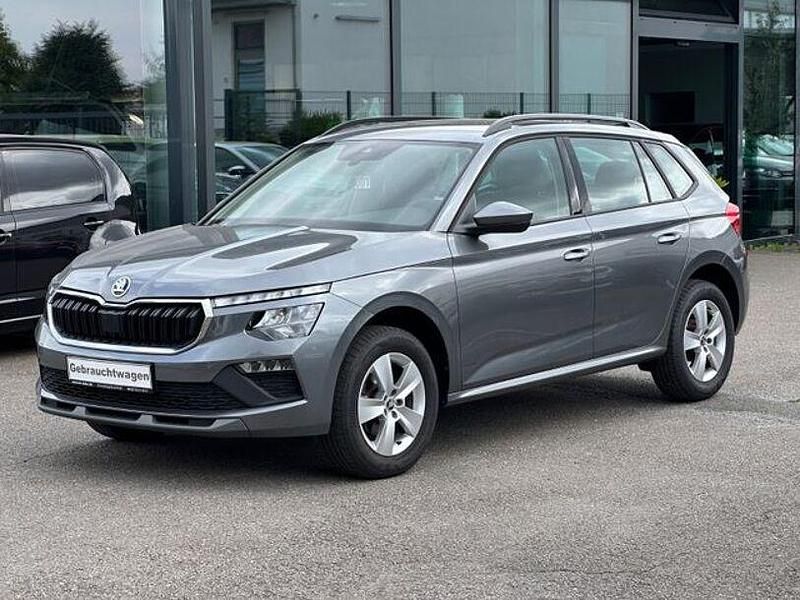 Andere Gebraucht 2024 Skoda Kamiq Selection SUV | 21.780 € (Etwas zu teuer) - Bild 1/4