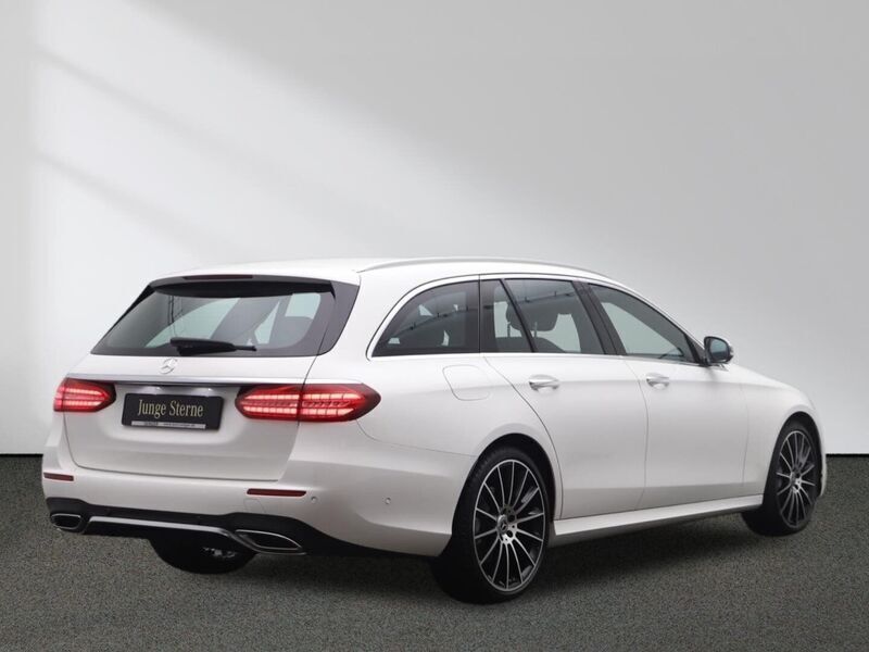 Gebraucht Mercedes E400 AMG 330 PS (242 kW) 2021 Weiß Kombi