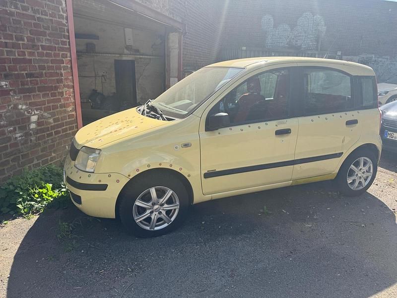 Gelb Gebraucht 2005 Fiat Panda Kleinwagen | 1.199 € - Bild 1/4