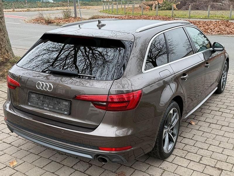Gebraucht Audi A4 Design 190 PS (139 kW) 2017 Braun Kombi