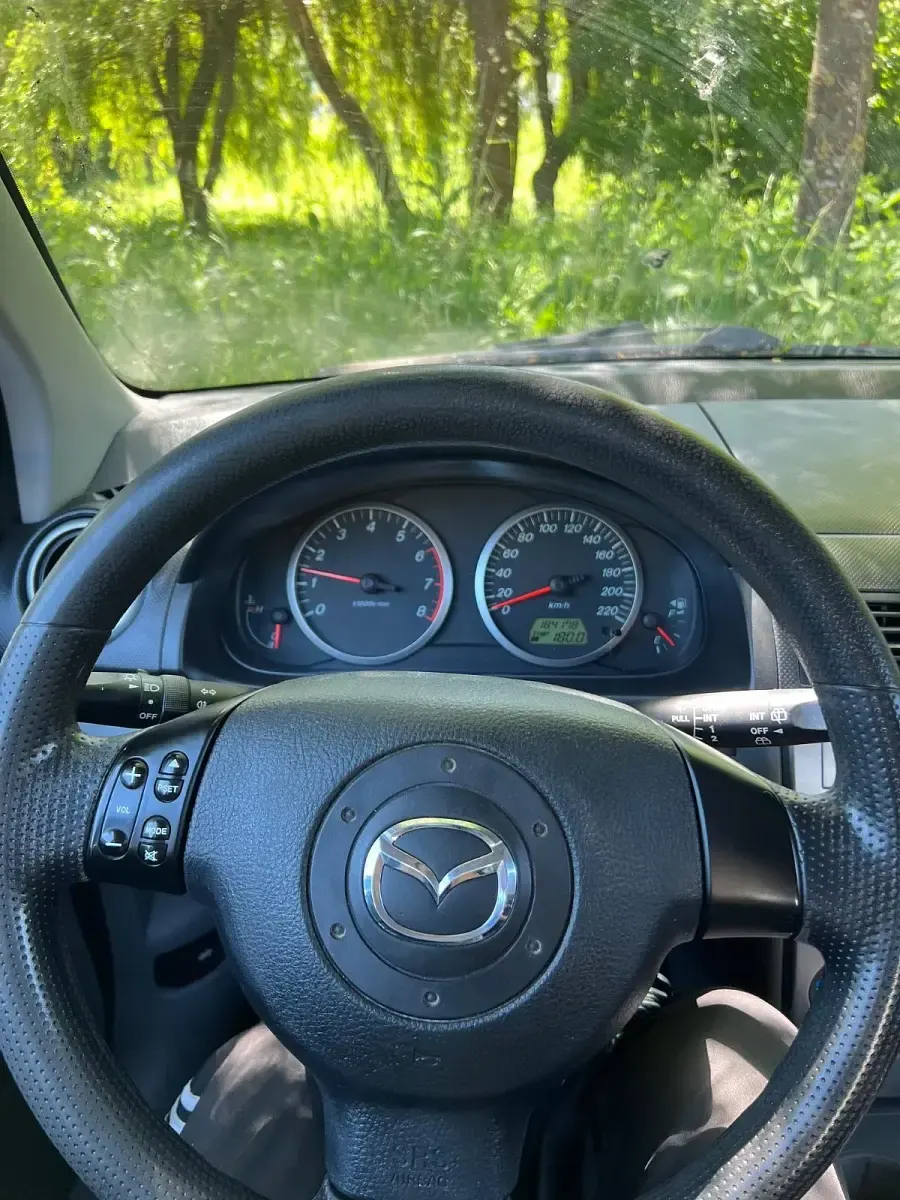 Gebraucht Mazda 2 75 PS (55 kW) 2004 Rot Kleinwagen
