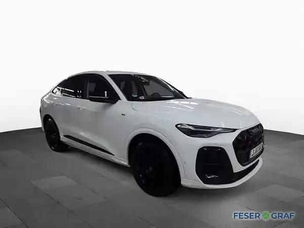 Gebraucht Audi Q5 Ambiente 204 PS (150 kW) 2025 Arkonaweiß SUV