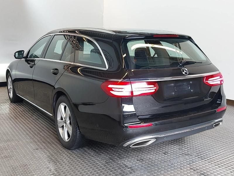 Gebraucht Mercedes E200 Avantgarde 184 PS (135 kW) 2017 Schwarz Kombi