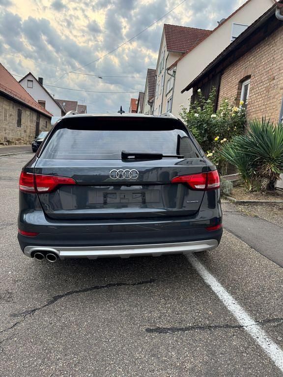 Grau Gebraucht 2017 Audi A4 Allroad Premium Kombi | 18.000 € (Etwas zu teuer) - Bild 1/4