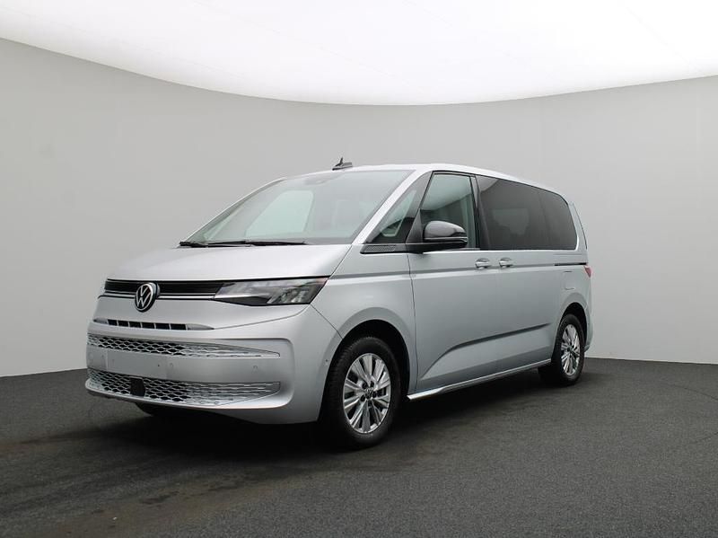 Gebraucht VW Multivan Life 150 PS (110 kW) 2025 Reflexsilber metallic Van