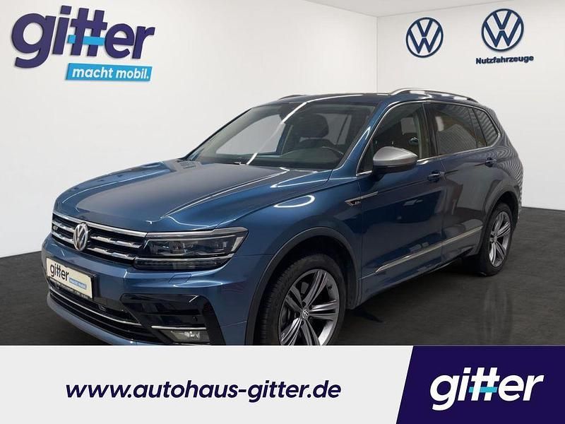 Blau Gebraucht 2020 VW Tiguan Allspace Highline SUV | 27.489 € (Guter Preis) - Bild 1/4