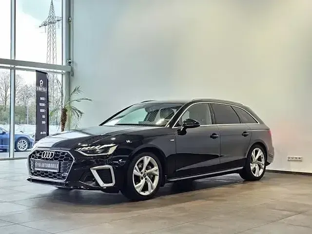 Używany Audi A4 S-Line 204 KM (150 kW) 2023 Czarny Kombi