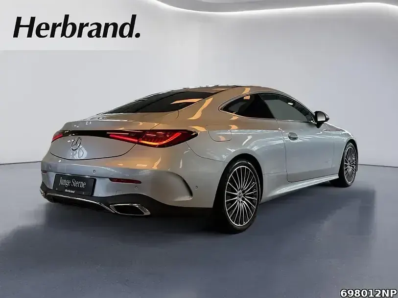 Gebraucht Mercedes CLE200 AMG 204 PS (150 kW) 2024 Silber Coupé