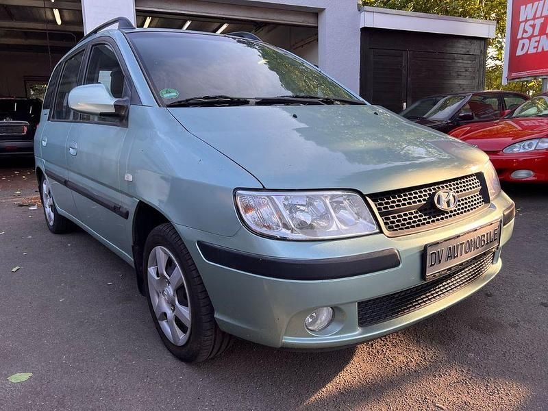 Gebraucht Hyundai Matrix GLS 122 PS (89 kW) 2006 Moderate silver Van / Kleinbus