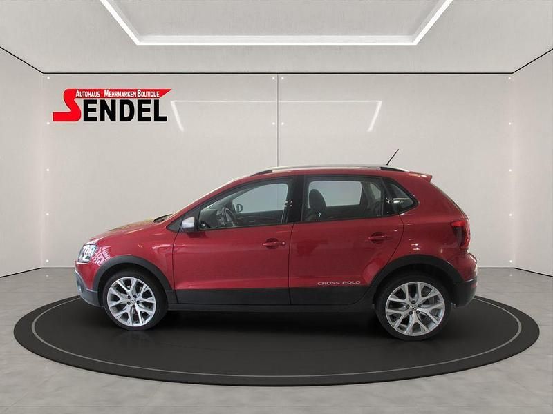 Rot Gebraucht 2015 VW Polo Cross Kleinwagen | 10.999 € (Fairer Preis) - Bild 1/4