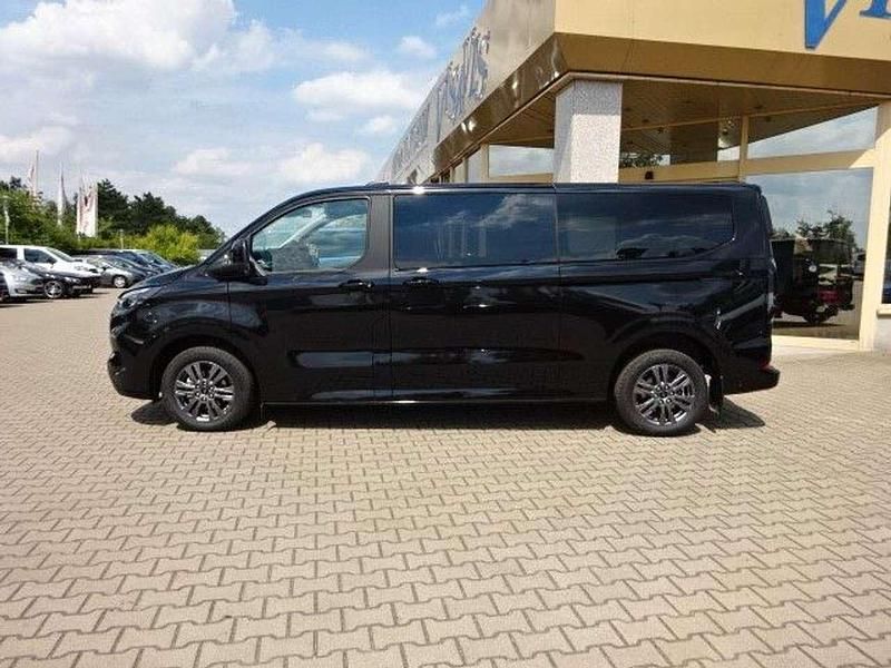 Gebraucht Ford Tourneo Custom Titanium 170 PS (125 kW) 2024 Agatheblack Van