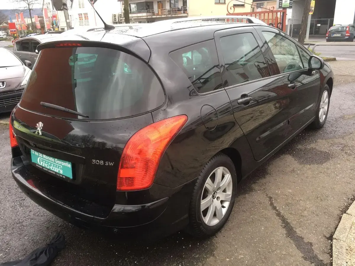Gebraucht Peugeot 308 SW Style 150 PS (110 kW) 2013 Schwarz Kombi