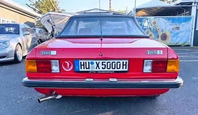 Gebraucht Lancia Beta 120 PS (88 kW) 1977 Rot Limousine