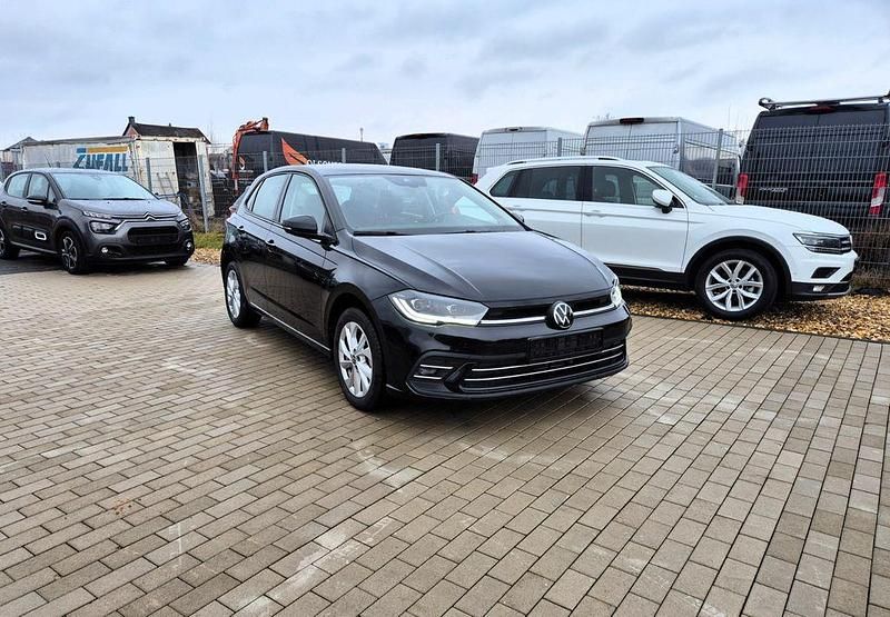 Gebraucht VW Polo 95 PS (69 kW) 2025 Schwarz Kleinwagen
