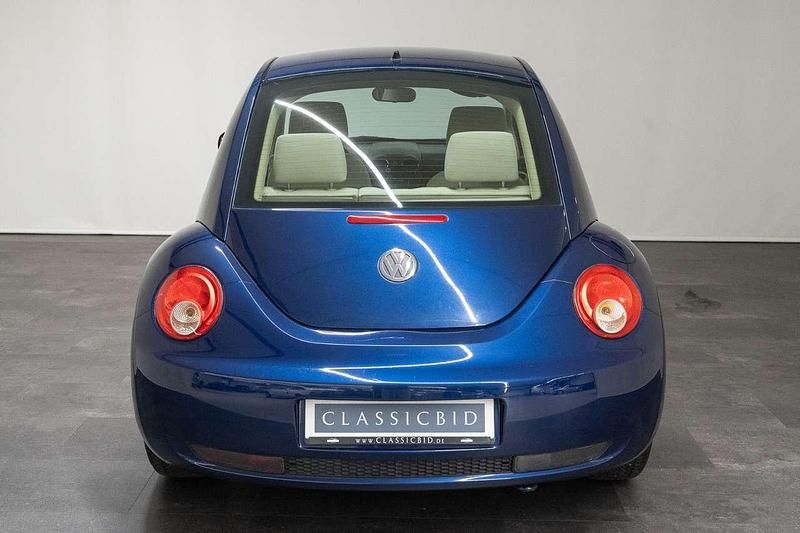Gebraucht VW New Beetle 102 PS (75 kW) 2006 Blau Kleinwagen
