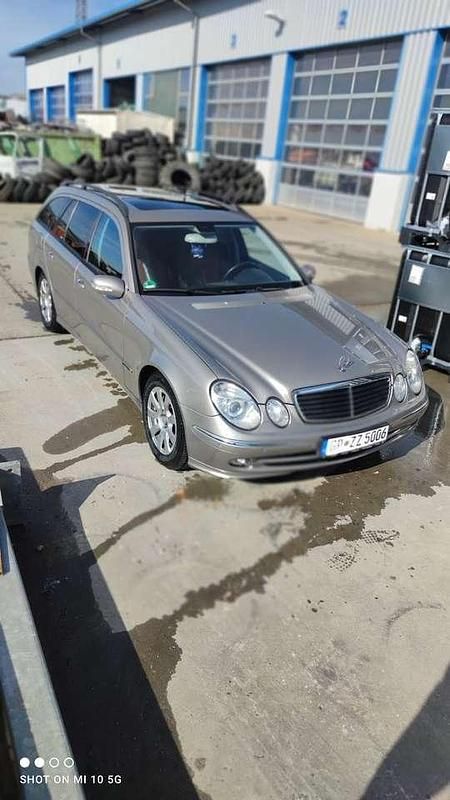 Gebraucht 2005 Mercedes E280 Avantgarde Kombi | 4.700 € (Etwas zu teuer) - Bild 1/4