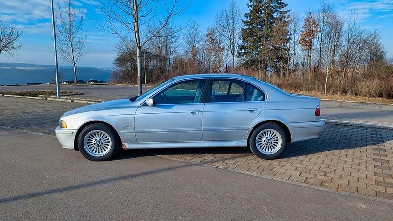 Gebraucht BMW 520 170 PS (125 kW) 2001 Silber Limousine