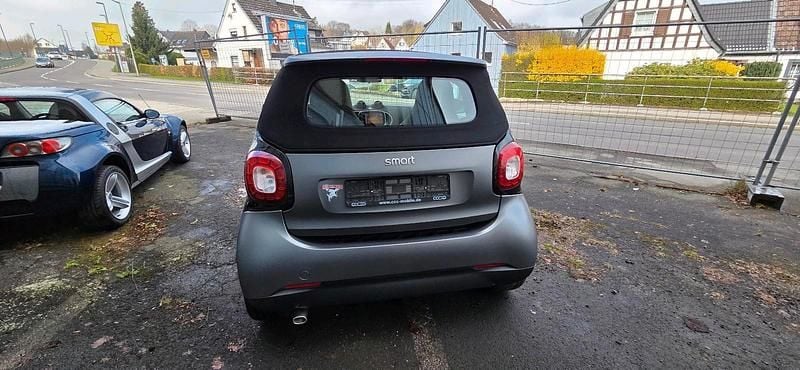 Gebraucht Smart ForTwo Cabrio 90 PS (66 kW) 2019 Grau Cabrio