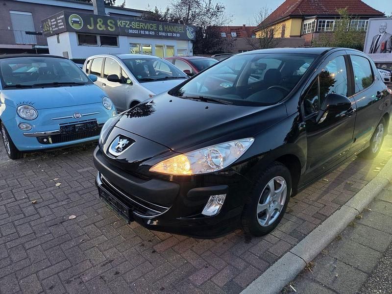 Gebraucht Peugeot 308 Tendance 95 PS (69 kW) 2008 Schwarz Limousine