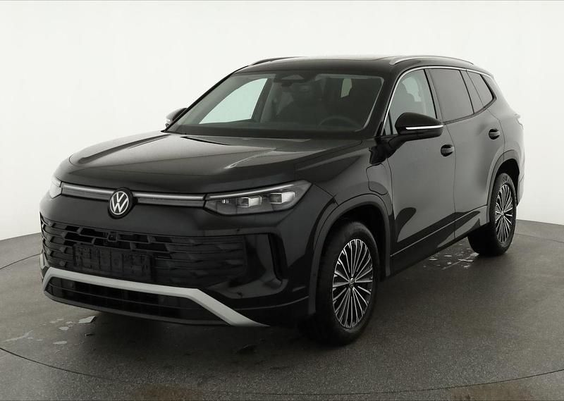 Gebraucht VW Tayron Life 204 PS (150 kW) 2025 Grenadill schwarz metallic SUV