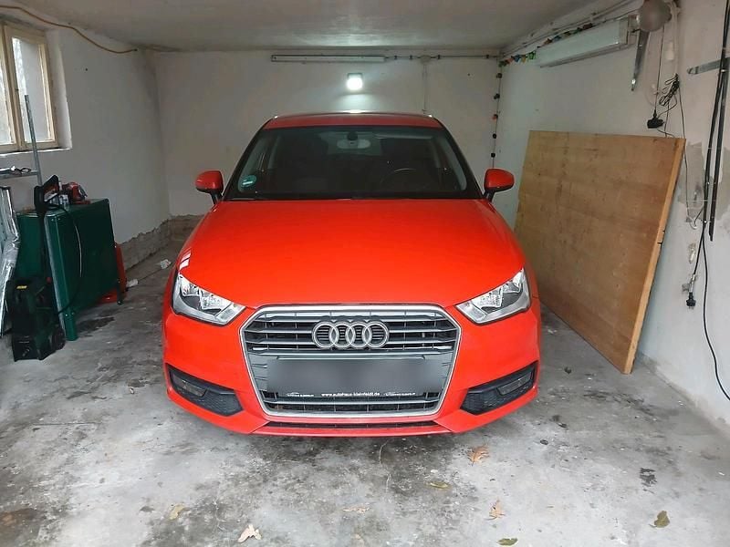 Rot Gebraucht 2015 Audi A1 Sport Kleinwagen | 8.000 € (Guter Preis) - Bild 1/4